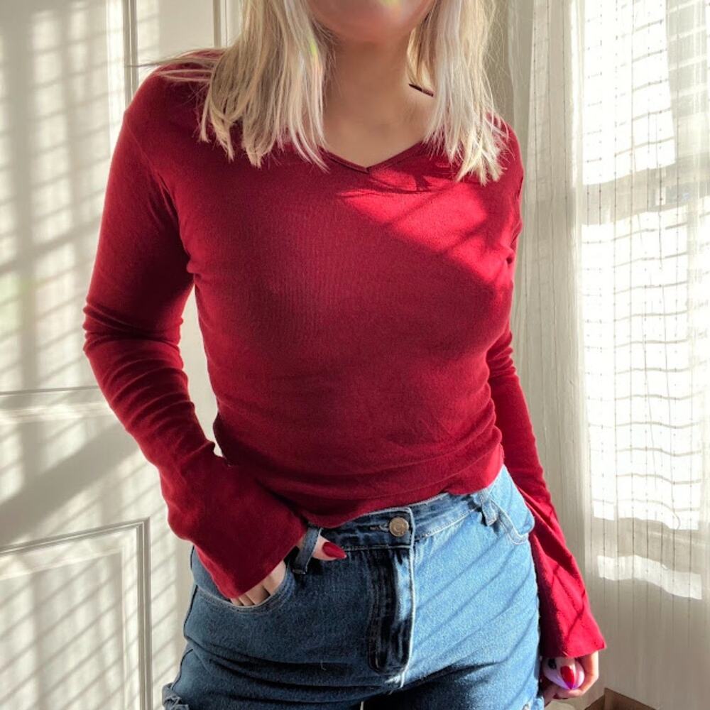 Vintage Y2K Oxide Red Bell Sleeve V Neck Baby T Sz L ( runs smaller )